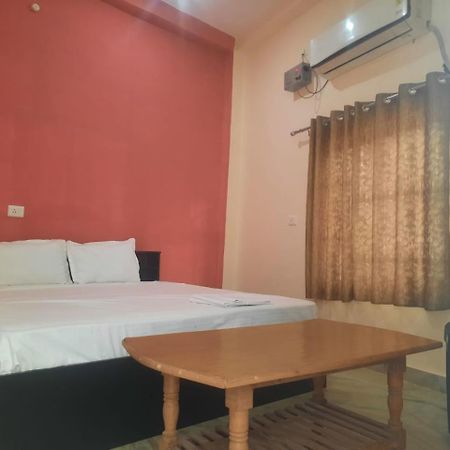 Sky Inn Paying Guest House Varanasi Luaran gambar