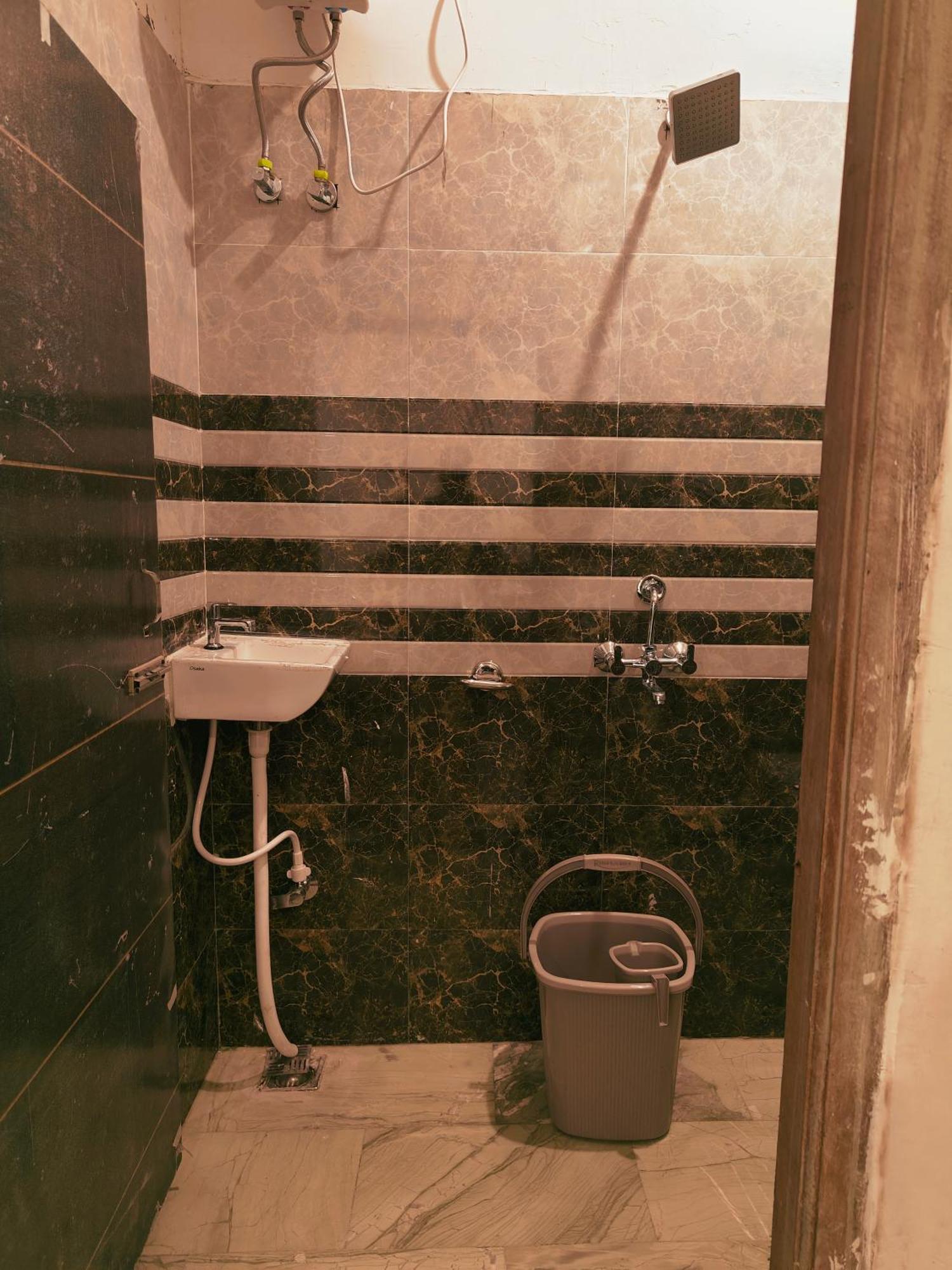 Sky Inn Paying Guest House Varanasi Luaran gambar